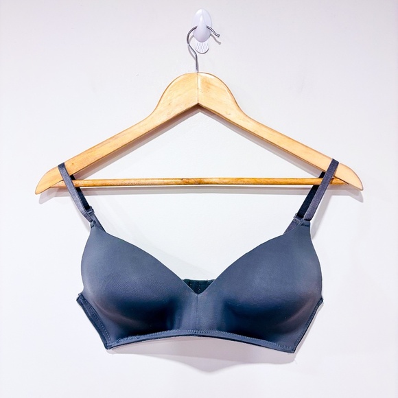 JOE FRESH Wireless Grey Bra - Picture 2 of 6
